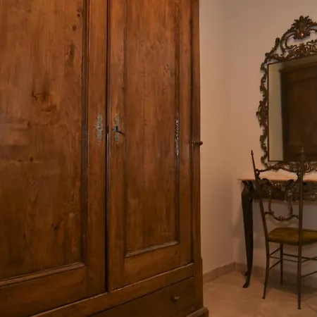 A Casa Di Anna La Morra